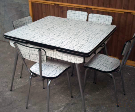 Table et chaises formica noir et blanc, CR