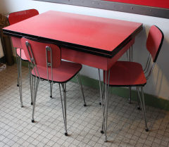 table formica rouge, pied eiffel, 1950