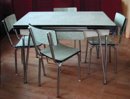 Table formica et 4 chaises, formica vert, années 50