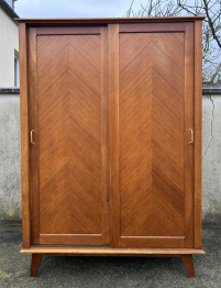 Armoire penderie bois vintage, portes coulissantes, années 50, 60