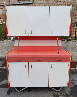 Buffet formica rouge et gris, 3 portes, années 60