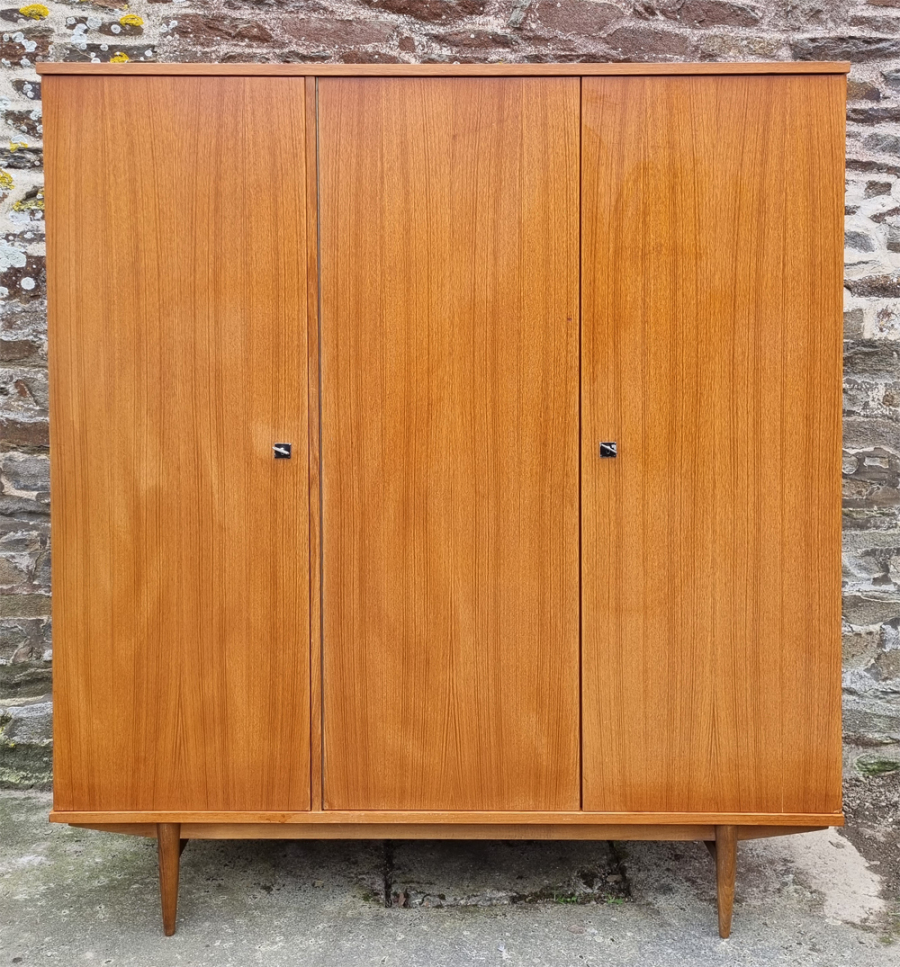 BROC & Co armoire, penderie, buffet, vintage des années 1950, 1960 et