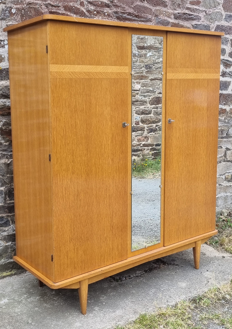 BROC & Co armoire, penderie, buffet, vintage des années 1950, 1960 et