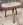 Tabouret sculptural en bois brut, tranche crantée façon roue dentée, art populaire brutaliste