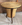 Élégante travailleuse vintage tripode en osier et bois, esprit années 60, tissu intérieur coloré