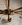 Lustre vintage italien en laiton doré et opaline blanche – Design années 50